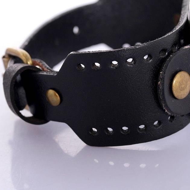 Vintage Quartz Analog Punk Watch